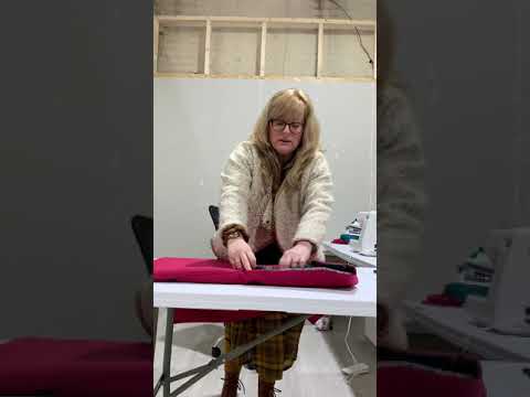 FABWORKS EASY MAKE PONCHO - VIDEO 10 - ADDING THE FINISHING TOUCHES