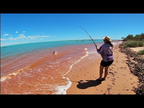 MABU BURU LIFESTYLE EPISODE 10 - STING RAY FISHING. No spear, no problem!