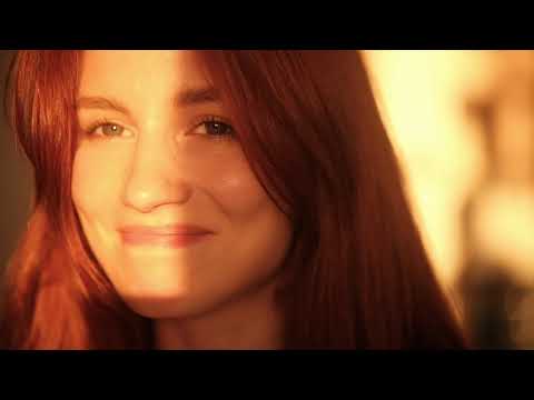 "Шел по улицам Бог, слушал мысли прохожих" Стихотворение до слез, стоит задуматься