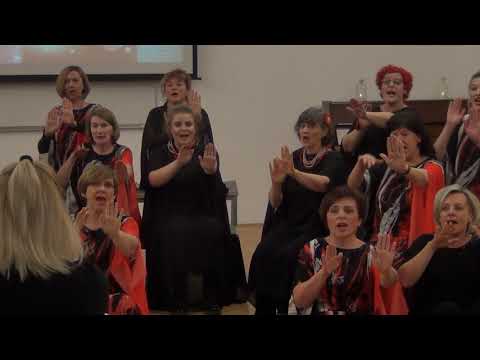 Ženski zbor Lilith: Kje je tista trava