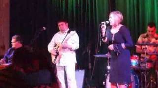 Amber Digby - Undo the Right