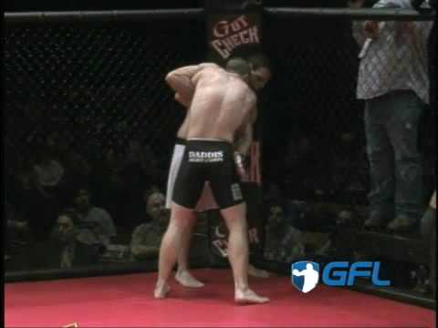 Serge Vinagre vs. Matt Makowski