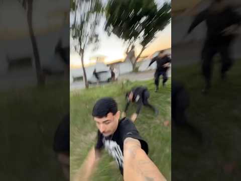 Levante a mão pro alto #shorts #fy #viral #police