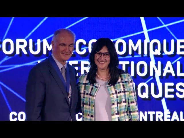 Remise de la Médaille de l&rsquo;UQAM à Gil Rémillard