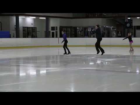 D04 Adult Silver Men, Adult Silver Women, & Adult Gold Women | 2022 Hollins Trophy