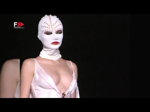 Vintage in Pills ALESSANDRO DE BENEDETTI Spring 2003 - Fashion Channel