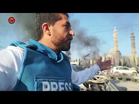 مشاهد توثق آثار مجزرة بعد قصف الطيران الحربي في منطقة دوار الباسل في مدينة حلب