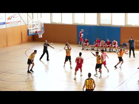 El Bàsquet Porqueres s’endú el derbi comarcal contra el CB Fontcoberta