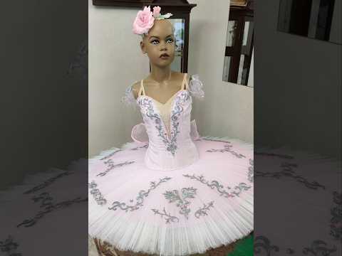 Stage costume F 0001 - video 23