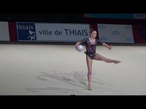 Hélène KARBANOV (FRA) ball - 2023 Grand Prix Thiais AA