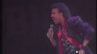 Lionel Richie: All Night Long/Running With The Night (Live 1987)