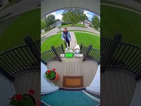 Messi quedó captado en cámara afuera de una casa pidiéndole agua caliente para el mate a su vecino