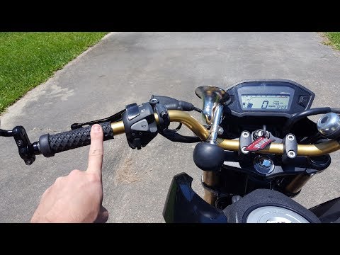 How to Countersteer - ONE FINGER Demonstration