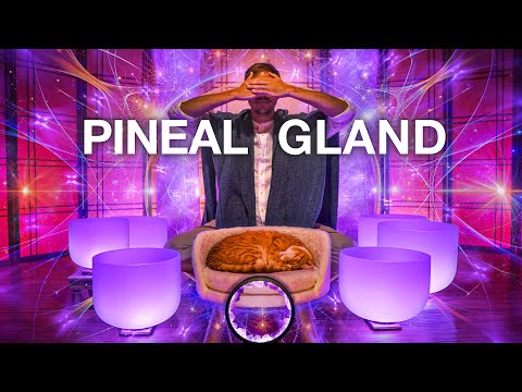**PINEAL GLAND Chakra Sound Bath**  Awaken Your Intuition With Crystal Singing Bowls