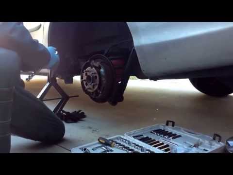 How to Replace Rear Wheel Hub Assembly on 2004 Toyota Sienna LE