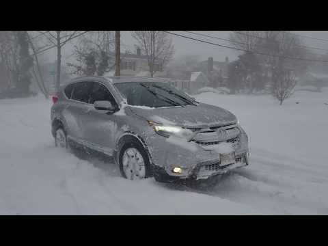 Honda CRV Touring 2017 Snow Test (Bomb Cyclone '18)