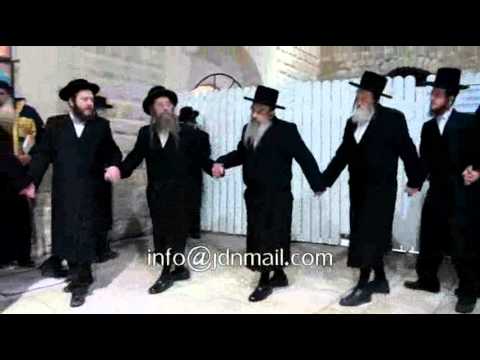 Lelover Rebbe Visiting Mekomos Hakedoshim - Teves 5772