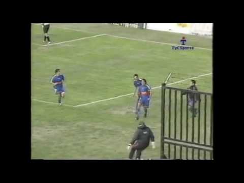 El primer gol del Chino Luna