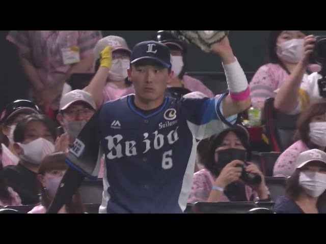 【2回裏】フェンスを恐れない!! ライオンズ・源田のスライディングキャッチ!! 2021/5/9 H-L