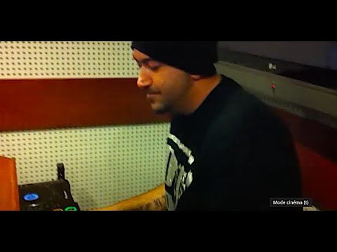 DJ JOSS MENDOSAH "in the mix" (improbable) avec Village People