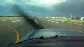 preview picture of video 'Cessna 172 Cockpit Landing at Centennial Airport (KAPA), Colorado'