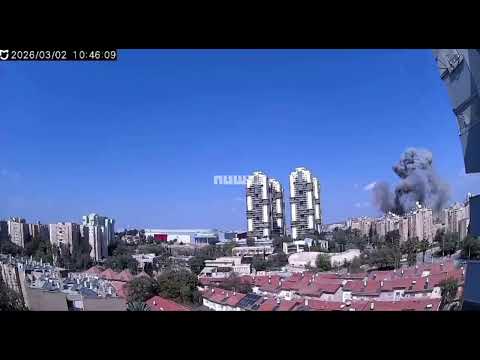 Be’er Sheva in southern Israel is under Iranian missile attack #iranisraelwar #iran