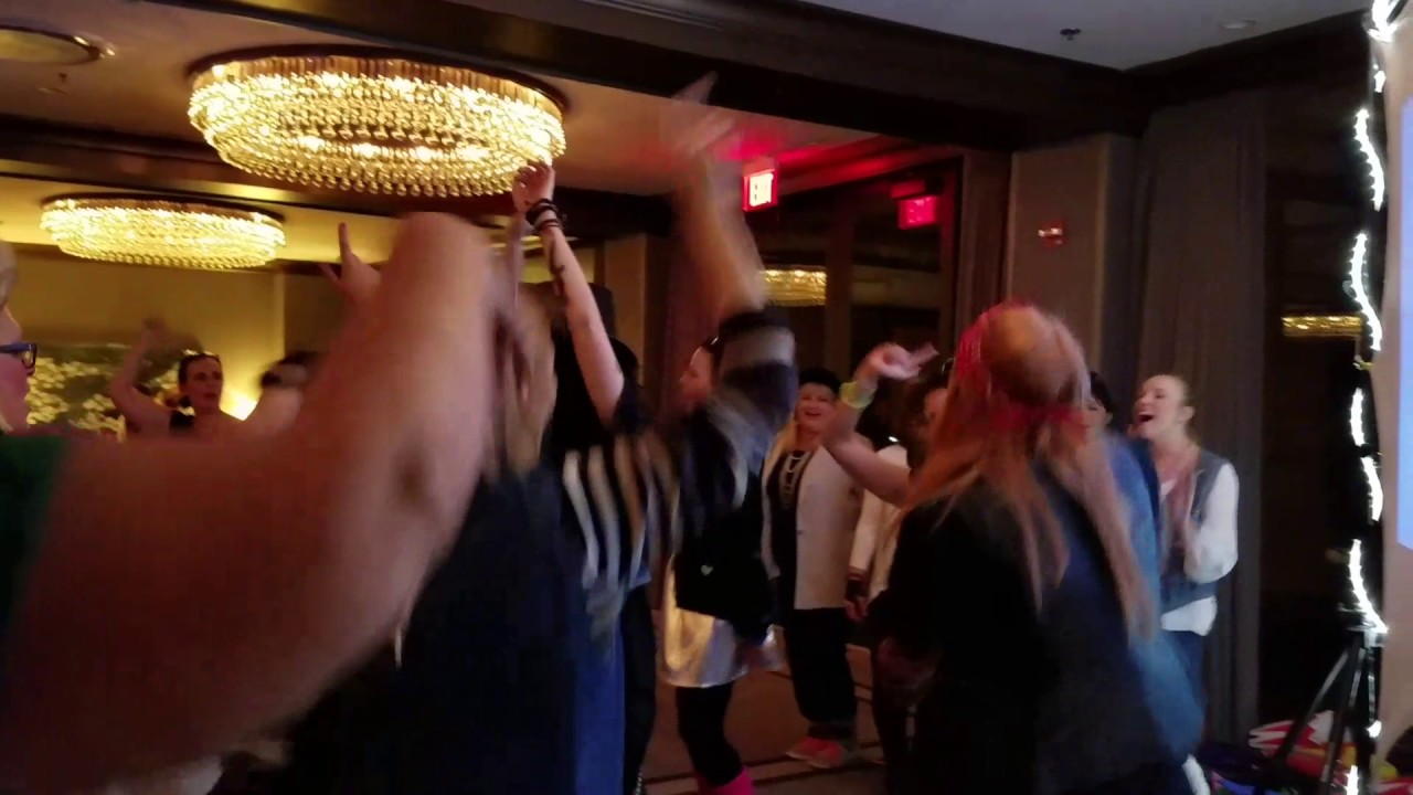 Hire AAA DIAL A DJ Photo Booth & Karaoke Disc Jockey Service DJ in