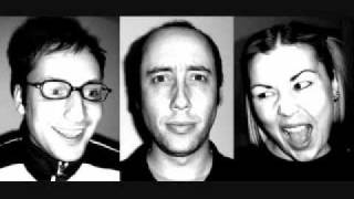 Bis - &quot;Cliquesuck&quot;