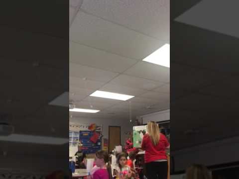 EL152, reading video