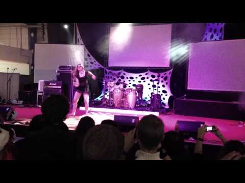 Marion danse au TGS 2012