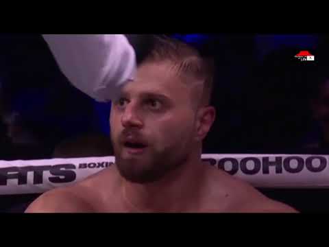 AMADEUSZ FERRARI'S FIGHT IN ENGLAND. #box #amadeusz #amadeuszferarri #amadeuszroslik