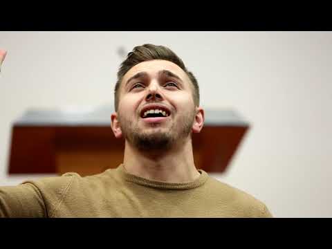 Fratii Lihoni - Stau si privesc ochii adanci 2019