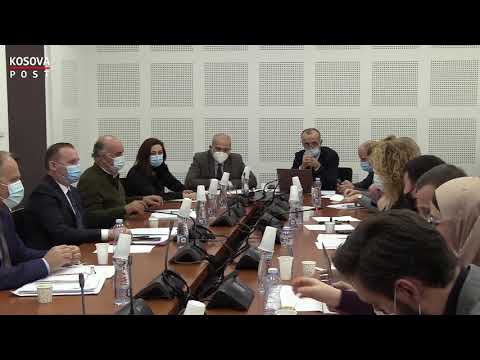 Naser Ramadani u thotë deputetëve: Bëni pyetje logjike, durimi ka ardhur në skaj