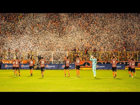 "HINCHADA DE FIESTA Y CARNAVAL EN LA FINAL AGUILA 3-0 JOCORO" Barra: Super Naranja - Inmortal 12 - LBC &bull; Club: Club Deportivo Ãguila