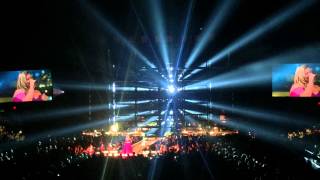 Kelly Clarkson- Tightrope (Moda Center, Portland, OR) LIVE 8/10/15