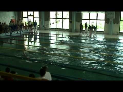 Trofeo staffette qualificazioni 04 - 4x25 SL ES C femmine + maschi - Falsa partenza.avi