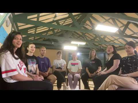 Ansamblul Folcloric Doinița - traditional Romanian  song "Aseară ți-am luat basma"