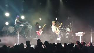 Mat Kearney sings "You Can Call Me Al" Knitting Factory Spokane Washington 5/10/2022