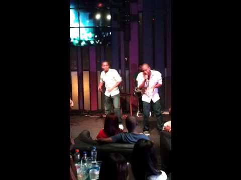 Acá  -  Rankus y Edwin (Jennylao Club Med)