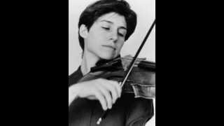 Kim Kashkashian plays Brahms Viola Sonata No. 2: I. Allegro amabile