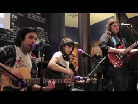 AcousticBrony Feat CrackingLazer - I'll Fly Higher LIVE