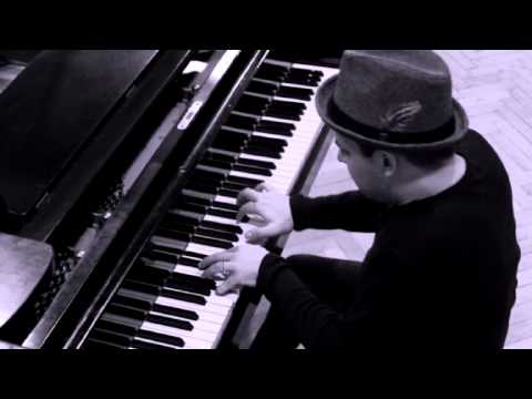 Pablo Lapidusas Abbey Road Piano  Session - Blackbird   (HD)