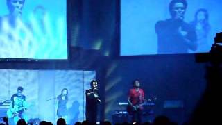 Download lagu ST12 - Cinta Tak Direstui (live in Singapore 2010) mp3
