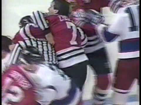 Chris Chelios vs Teemu Selanne Jan 19, 1993