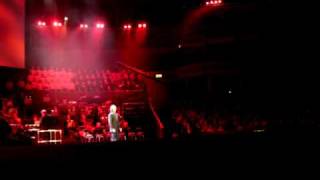 Josh Groban singing &#39;Anthem&#39;