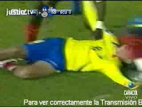 Golazo de ECUADOR a Argentina de Urrutia - ( By: somoslatinos.es )