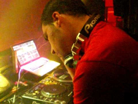 ROBBIE RENZI @ FRUIT PARTY 20.11.2010 (CLOSING)