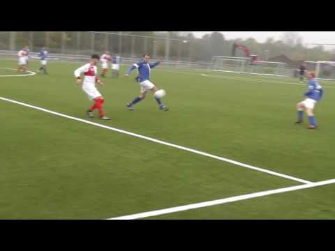 13 nov 16 Rivierwijkers 1 - UVV 1 com 4-2 goede een-twee