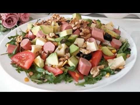 Non mi stanco mai di mangiare questa insalata di verdure. #ASMR
