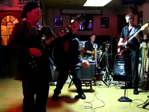 Livin the Blues Band - Cant be satisfied
